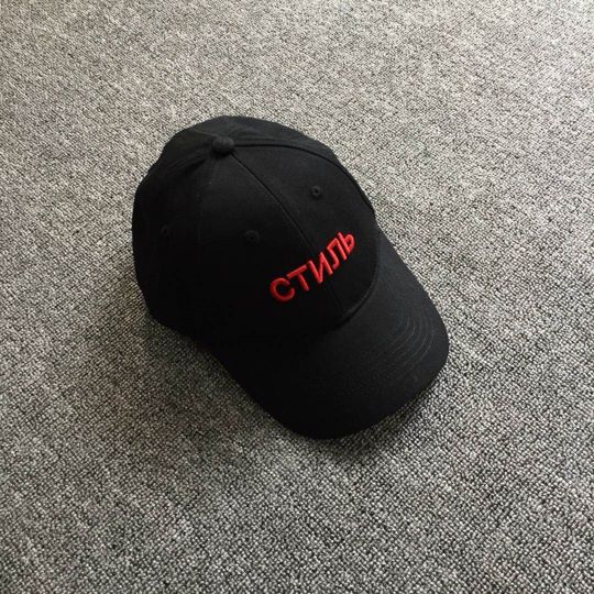Heron-Preston-Black-And-Red-Embroidered-Logo-Cap-1