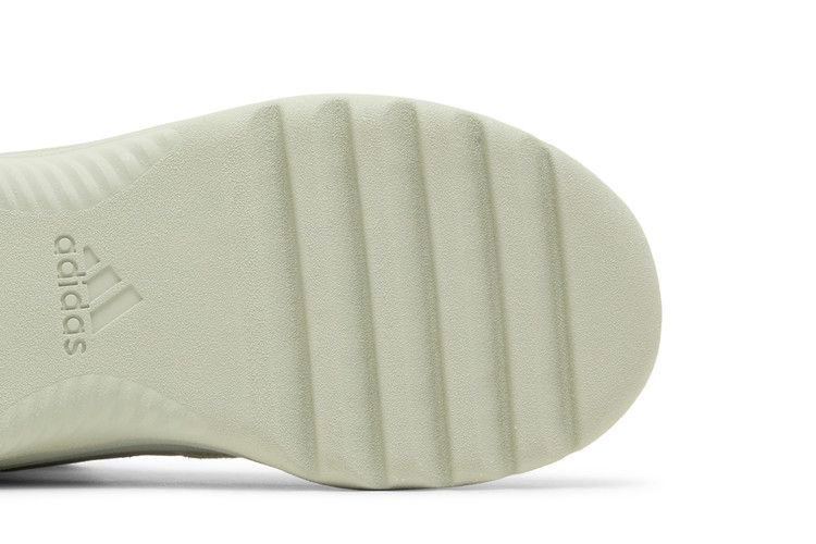 yeezy-desert-boot-salt-2024-fv5677-24_04