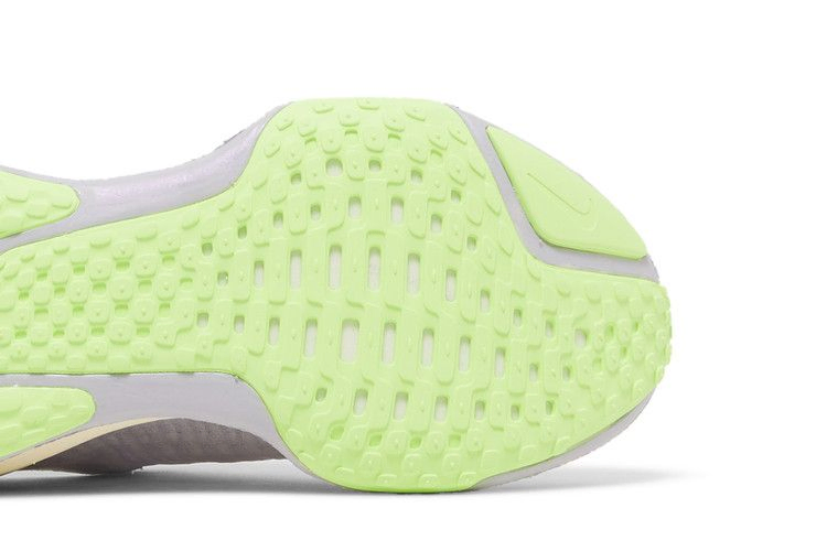 Кроссовки Nike Wmns ZoomX Invincible 3 'Purple Agate'