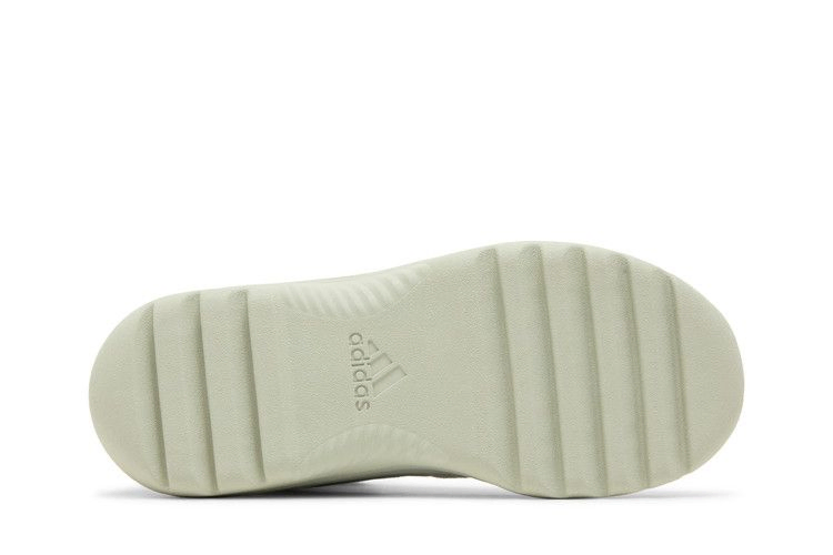 yeezy-desert-boot-salt-2024-fv5677-24_03