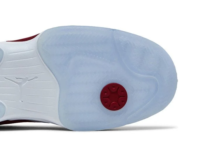 Кроссовки Air Jordan Max Aura 6 'Varsity Red'