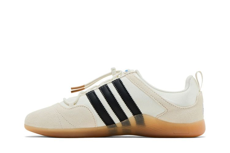 bad-bunny-x-ballerina-off-white-black-gum-jq9229_02-1