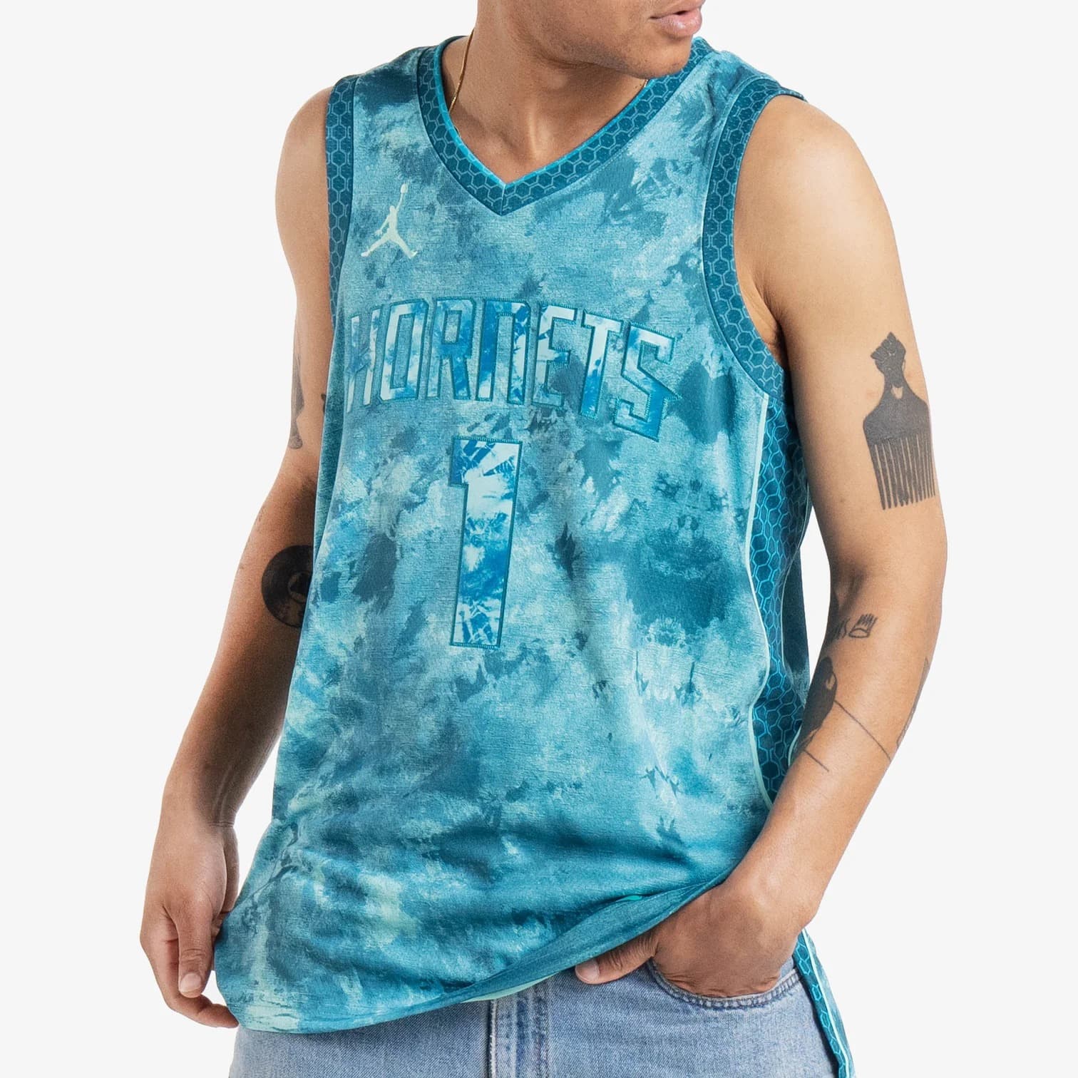 2023-Charlotte-Hornets-LaMelo-Ball-1-Swingman-Select-Series-Teal-Jersey-2