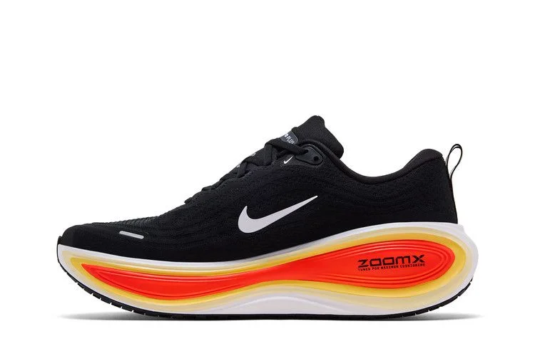 Кроссовки Nike Vomero Plus 'Black Bright Crimson White'