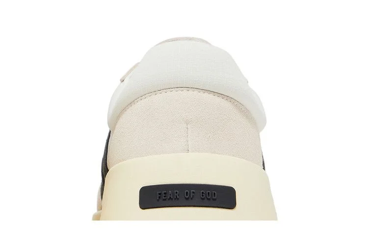 Кроссовки Fear of God Athletics x adidas Los Angeles Runner 'Cream White'
