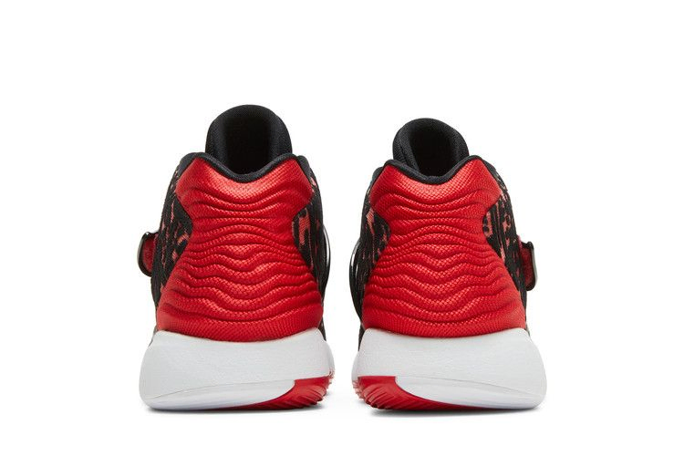 kd-14-bred-cw3935-006_05