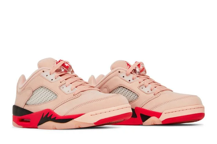 Krossovki-Wmns-Air-Jordan-5-Retro-Low-Girls-That-Hoop-7