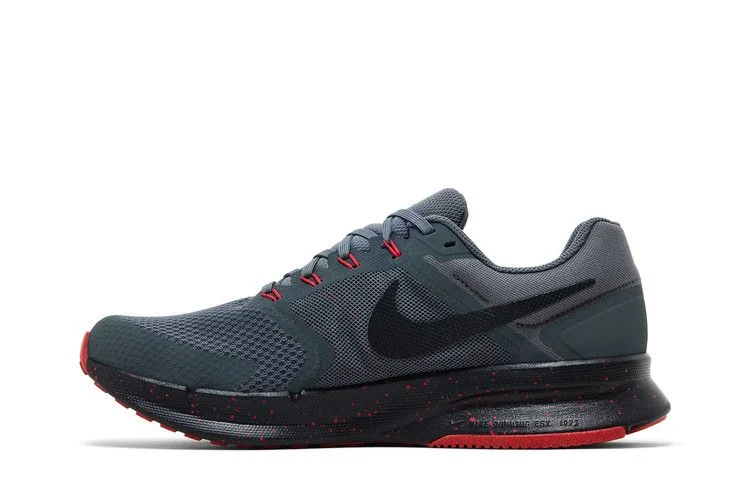 Krossovki-Nike-Run-Swift-3-Dark-Grey-University-Red-2