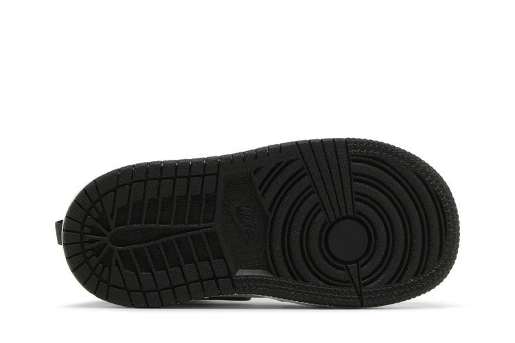 air-jordan-1-mid-td-white-black-dq8425-132_03