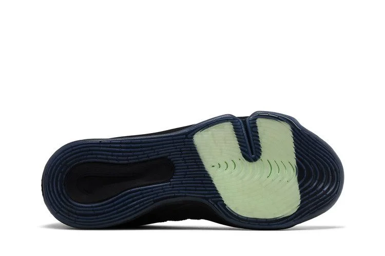 Krossovki-Victor-Wembanyama-x-Nike-Air-Zoom-GT-Hustle-3-LX-Black-Label-3