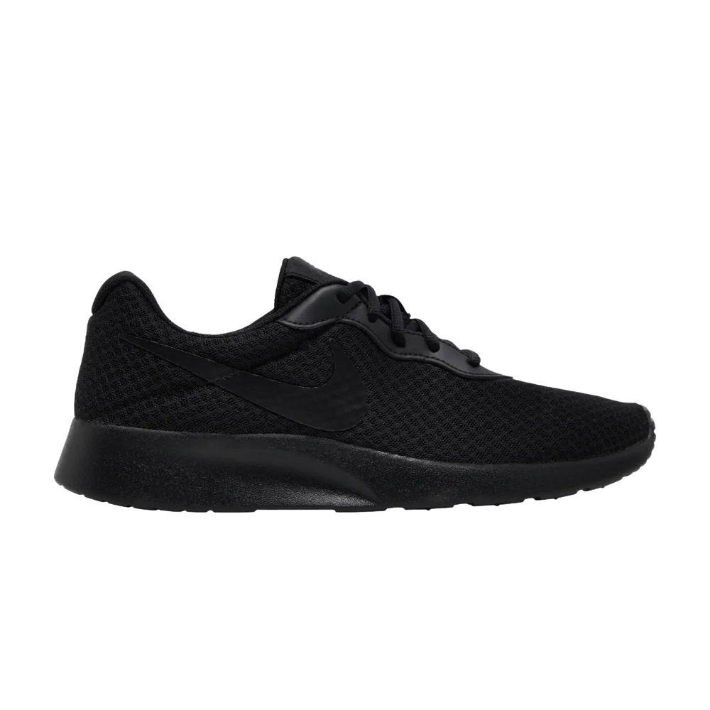 Krossovki-Nike-Tanjun-Triple-Black