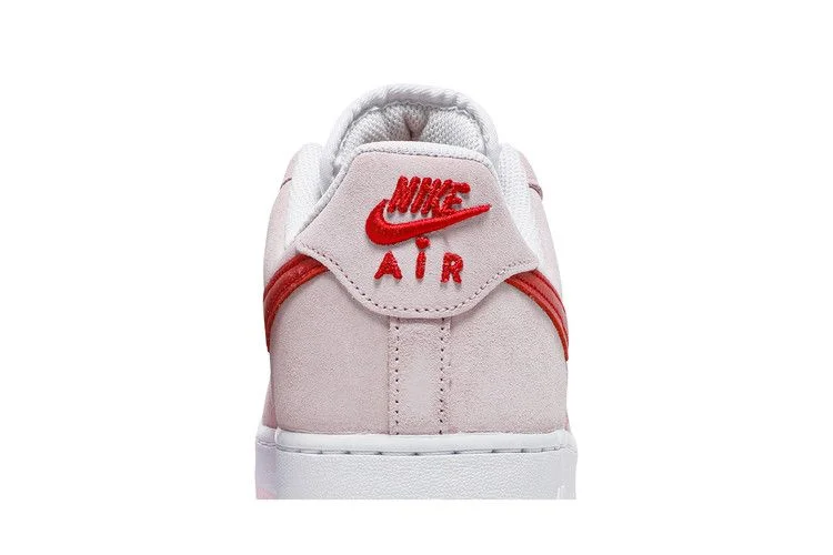 Кроссовки Nike Air Force 1 Low '07 QS 'Valentine’s Day Love Letter'