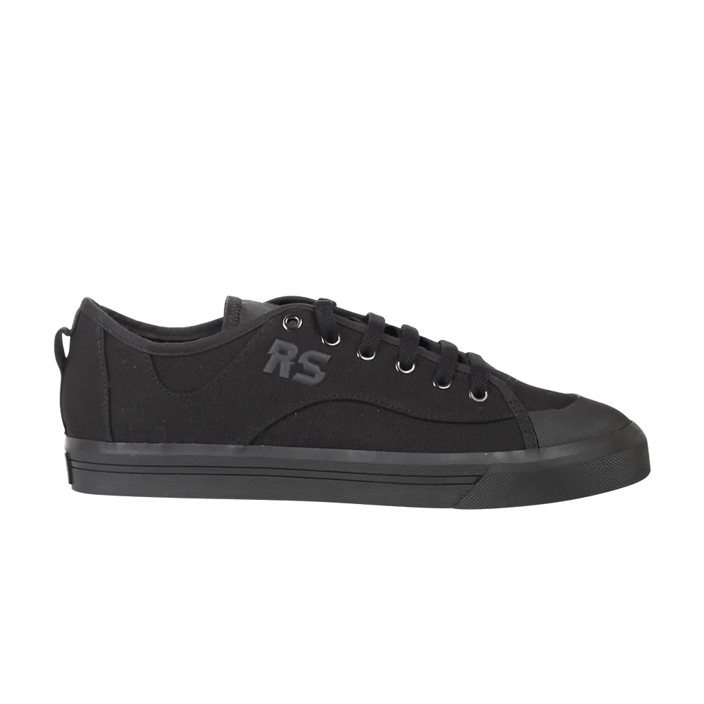 Krossovki-Raf-Simons-x-adidas-Spirit-V