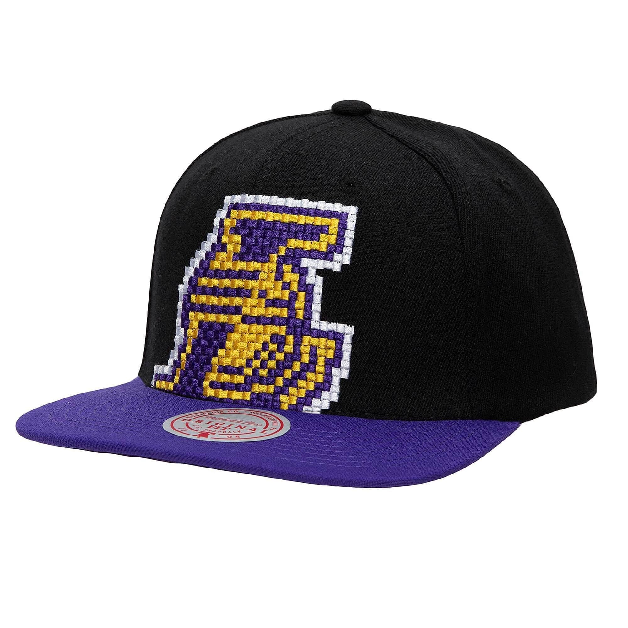 Бейсболка Mitchell & Ness 8 Bit XL Snapback HWC Los Angeles Lakers Hat