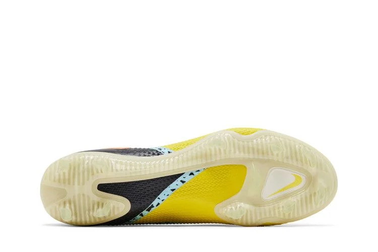 Krossovki-Nike-Phantom-GT2-Elite-FG-Lucent-Pack-3