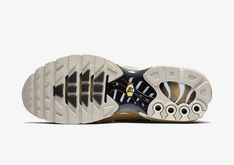Кроссовки NikeLab Air Max Plus 'Light Bone'
