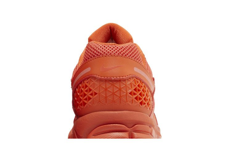 Кроссовки Nike Air Zoom Vomero 5 'Cosmic Clay'