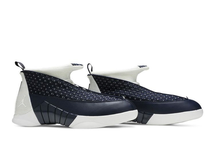 air-jordan-15-retro-obsidian-2017-881429-400_07