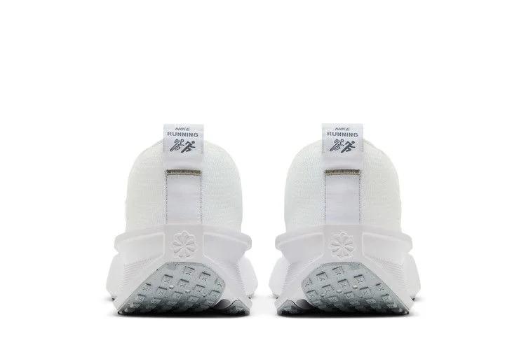 Кроссовки Nike Wmns Interact Run 'White Metallic Silver'