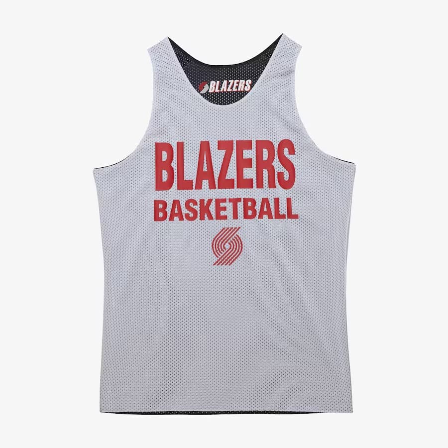 Mitchell-Ness-Black-Portland-Trail-Blazers-Vintage-Logo-Mesh-Practice-Tank-Top-3