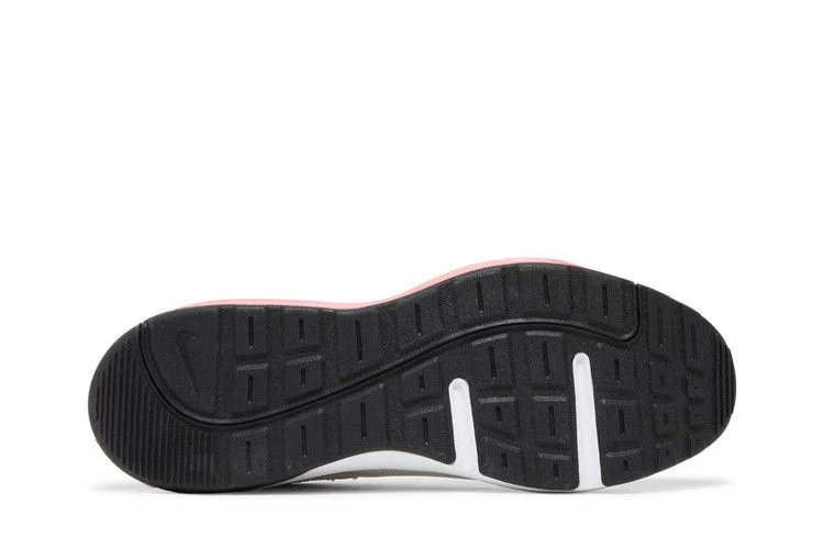 Krossovki-Nike-Air-Max-AP-Summit-White-Black-3