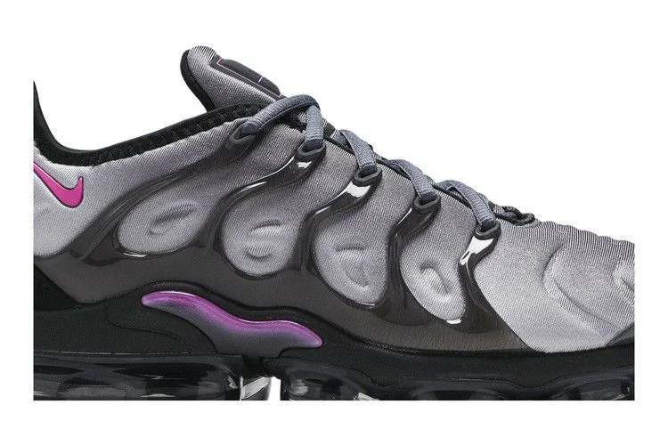 Кроссовки Nike Air VaporMax Plus 'Active Fuchsia'