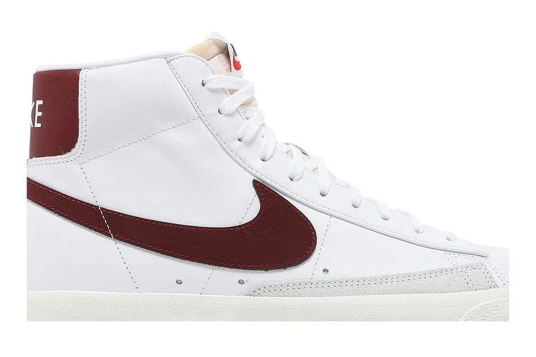 Кроссовки Nike Blazer Mid '77 Vintage 'White Team Red'