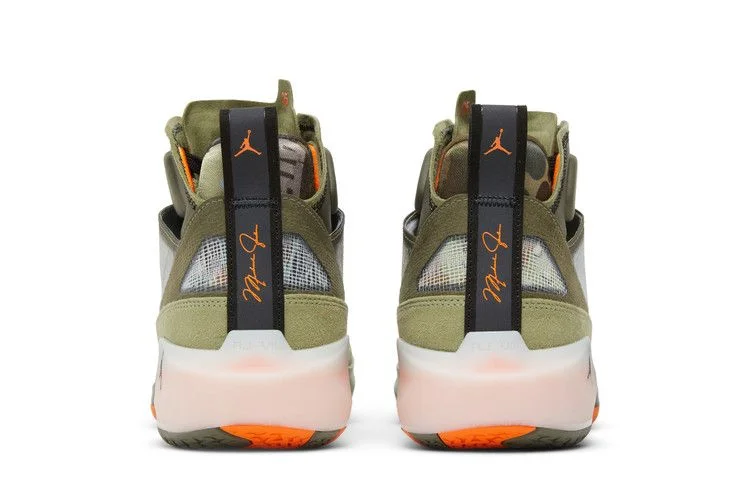 Кроссовки Undefeated x Air Jordan 37 SP 'Flight Jacket'