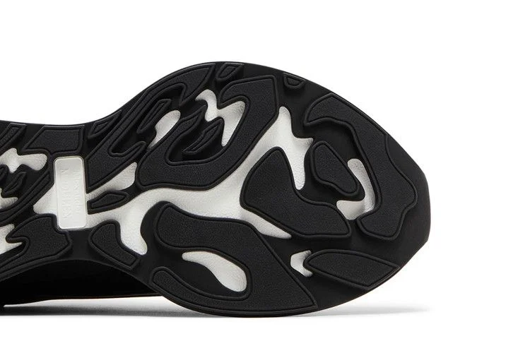 Krossovki-Alexander-McQueen-Sprint-Runner-Black-White-4
