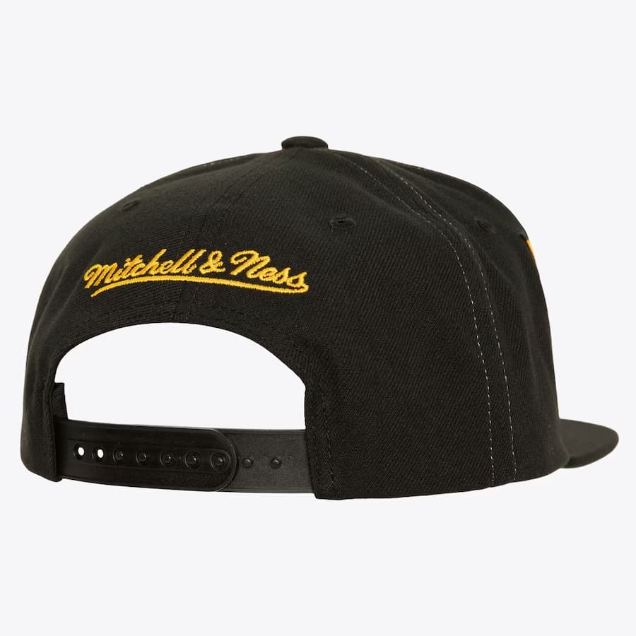 Бейсболка Mitchell & Ness Black Pittsburgh Penguins Varsity Bust Vintage Snapback Hat