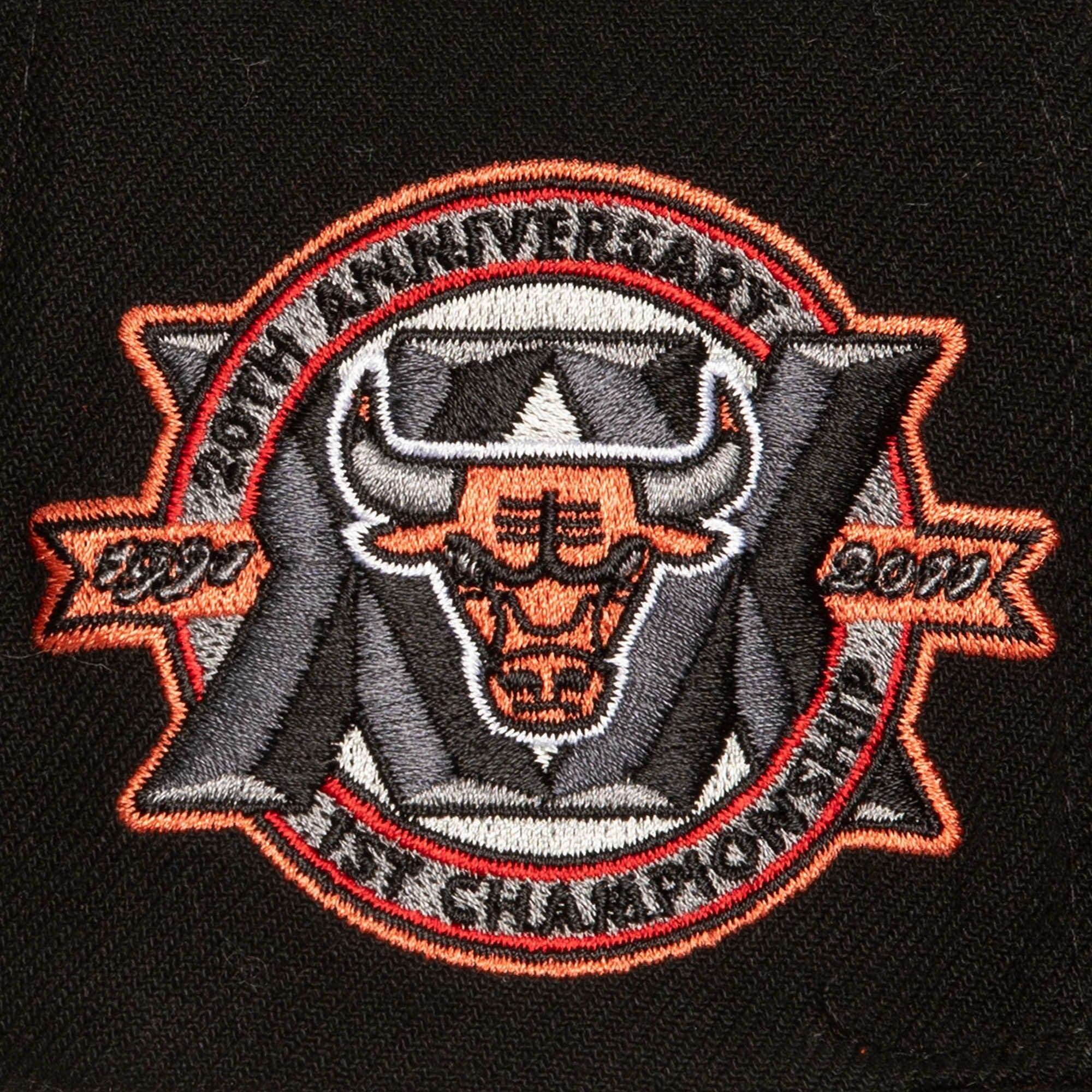Бейсболка Mitchell & Ness Core VI Snapback Chicago Bulls Hat