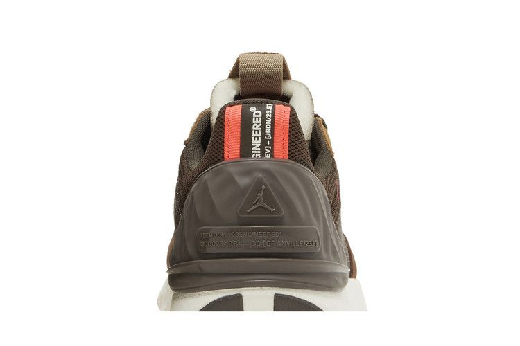 Кроссовки Air Jordan Granville Pro 'Dark Chocolate'