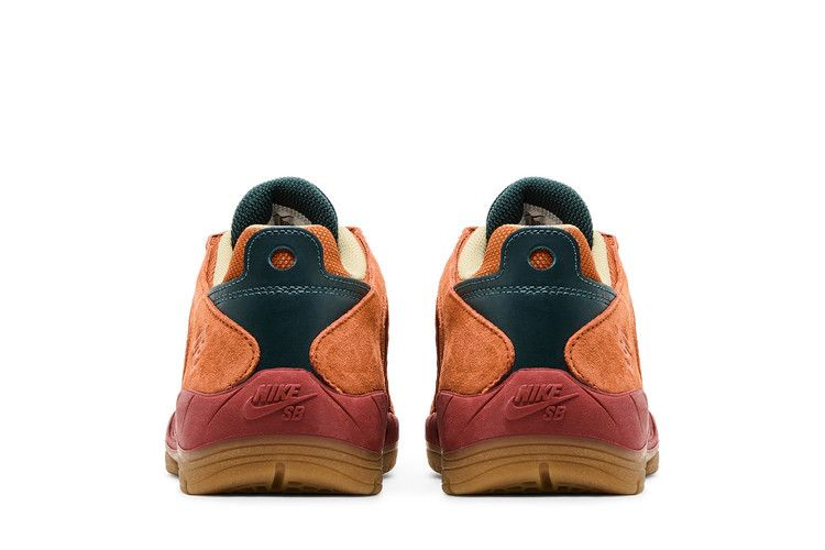 Кроссовки Nike Vertebrae SB 'Dark Russet'