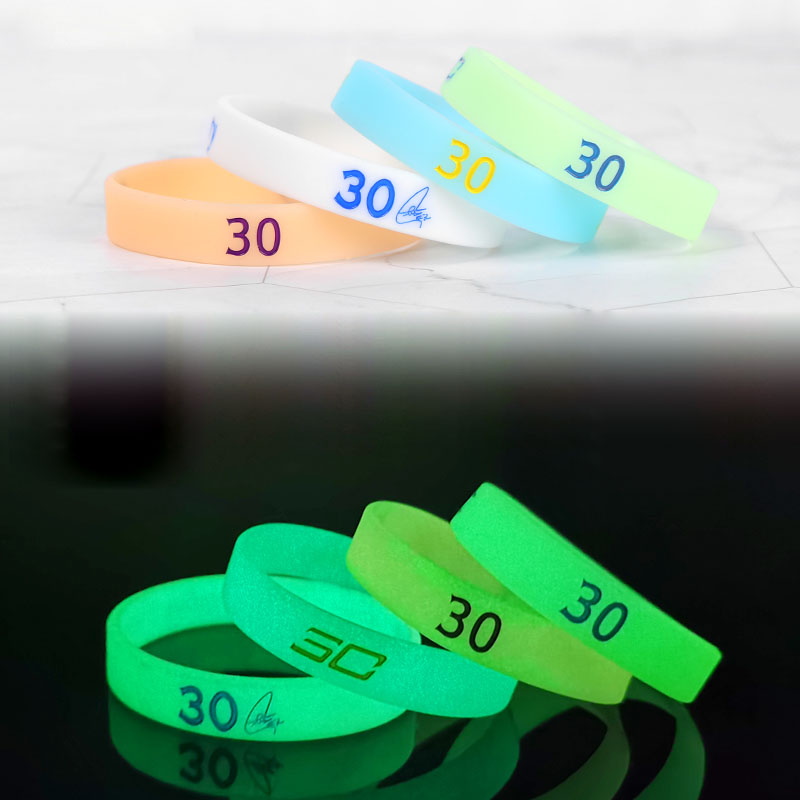 Jinduo-Curry-Logo-Glow-4-Bracelet-Set
