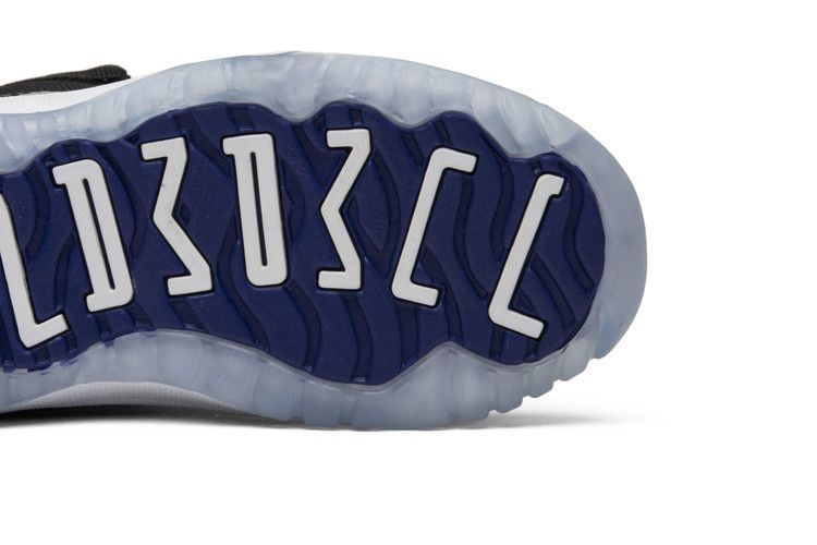 air-jordan-11-retro-bp-space-jam-2016-378039-003_04