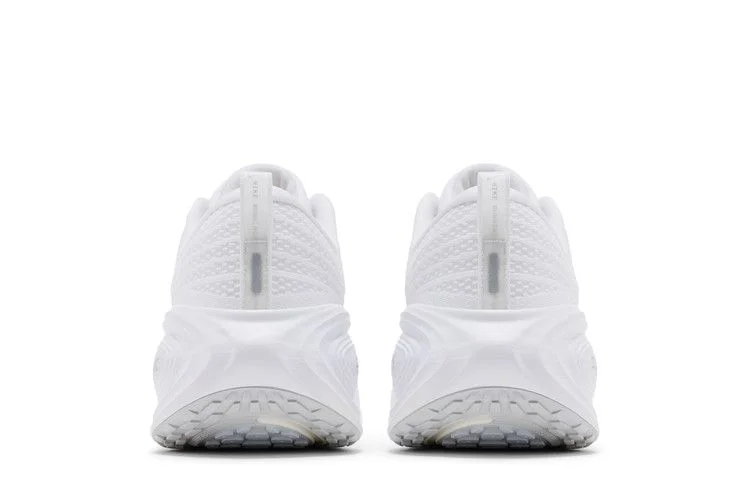 Кроссовки Nike Vomero Plus 'White Metallic Silver'