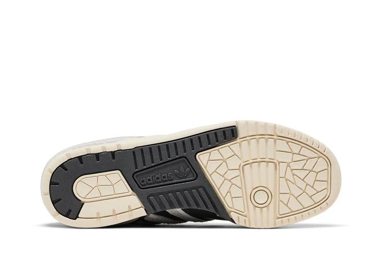 Krossovki-The-Simpsons-x-adidas-Rivalry-High-Scratchy-3