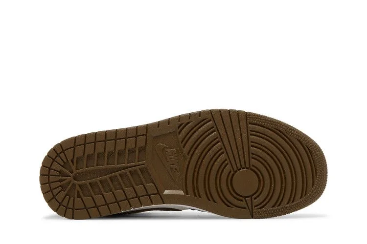 Кроссовки Wmns Air Jordan 1 Low SE 'Light Olive'