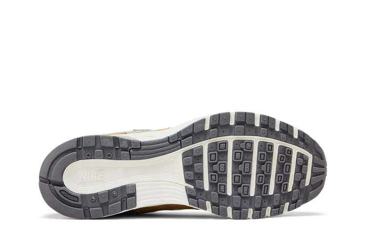 Krossovki-Nike-P-6000-Year-of-the-Horse-3