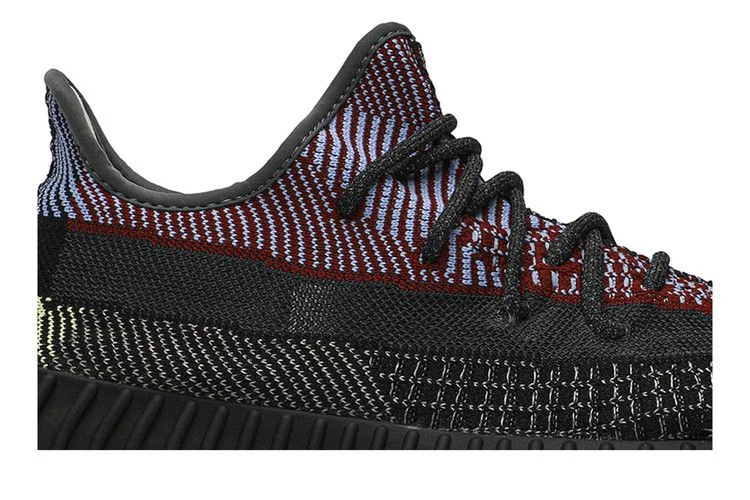 Krossovki-adidas-Yeezy-Boost-350-V2-Yecheil-Reflective-1