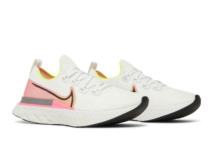 wmns-react-infinity-run-pink-blast-cd4372-004_07