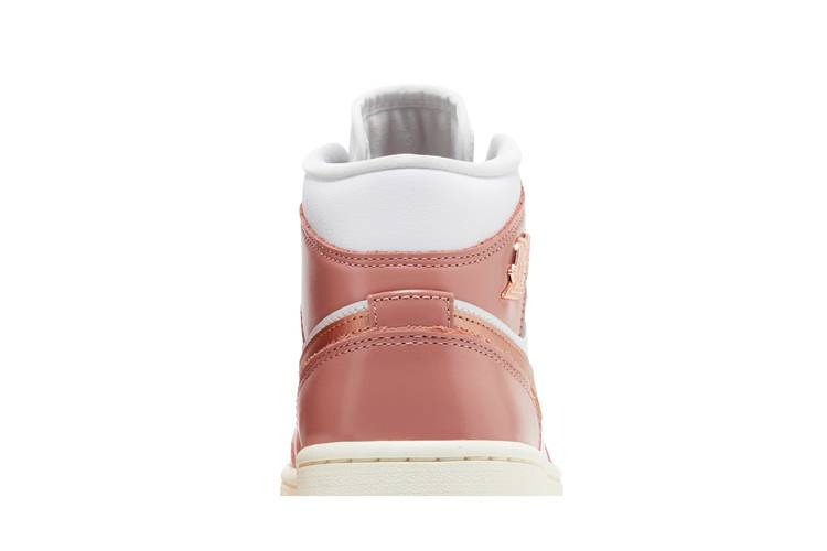 Кроссовки Wmns Air Jordan 1 Mid SE 'Red Stardust'