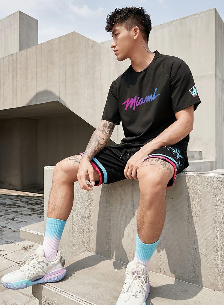 Футболка Ehot Miami Neon Gradient Black T-Shirt