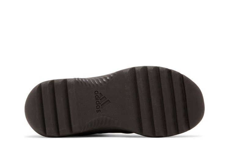 yeezy-desert-boot-oil-2024-eg6463-24_03