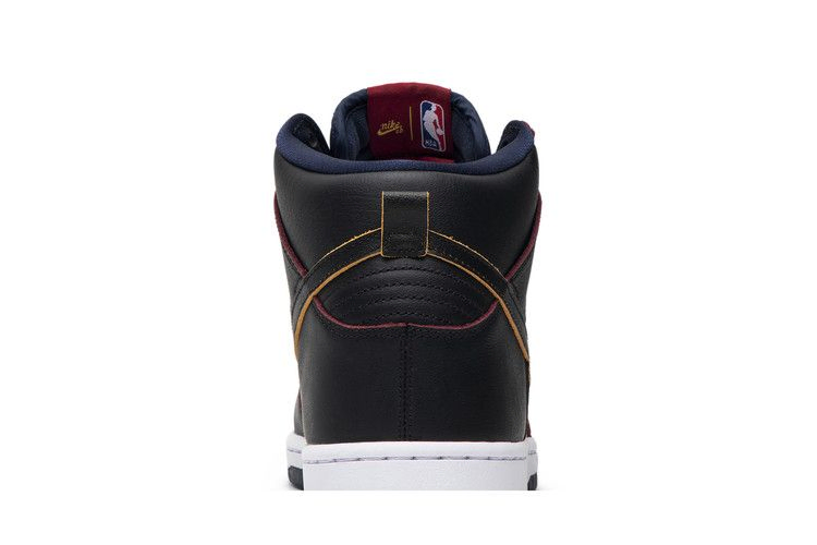 Кроссовки NBA x Nike Dunk High SB 'Cleveland Cavaliers'