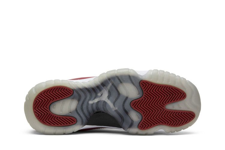 air-jordan-11-retro-low-bg-cherry-528896-102_03