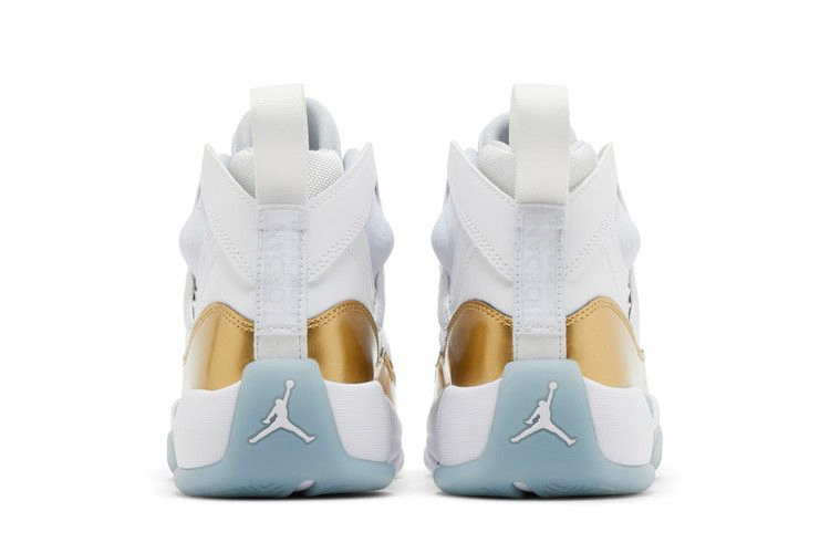 wmns-jumpman-two-trey-white-metallic-gold-dr9631-107_05
