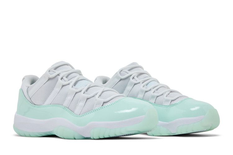 wmns-air-jordan-11-retro-low-igloo-ah7860-103_07