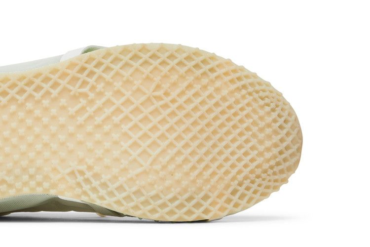 y-3-runner-4d-iow-mid-core-white-gz9142_04