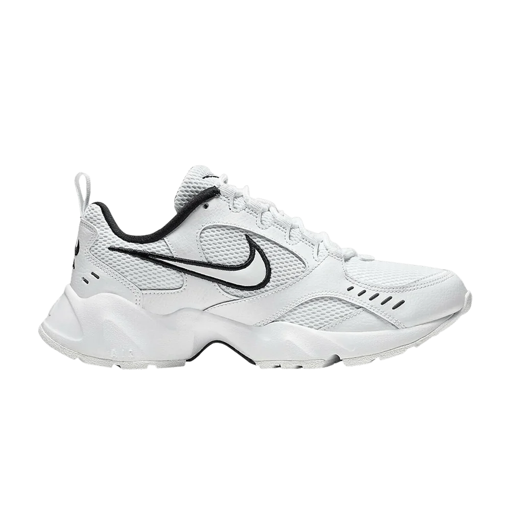 Krossovki-Nike-Wmns-Air-Heights-White-Black